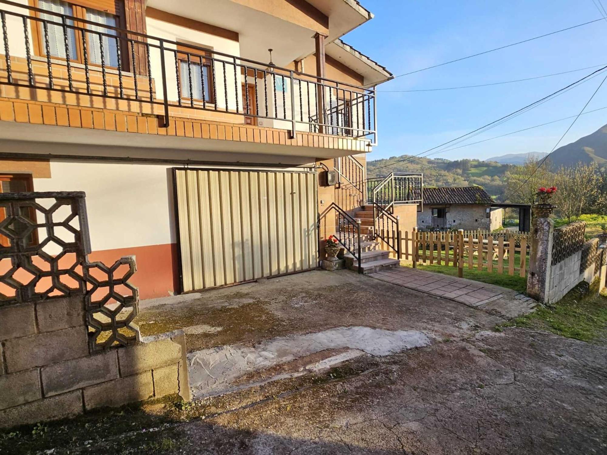 Casa El Caspiu Arobes Holiday home Arriondas
